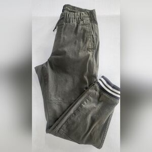 Abercrobie & Fitch Men's Olive Green Pants Size S